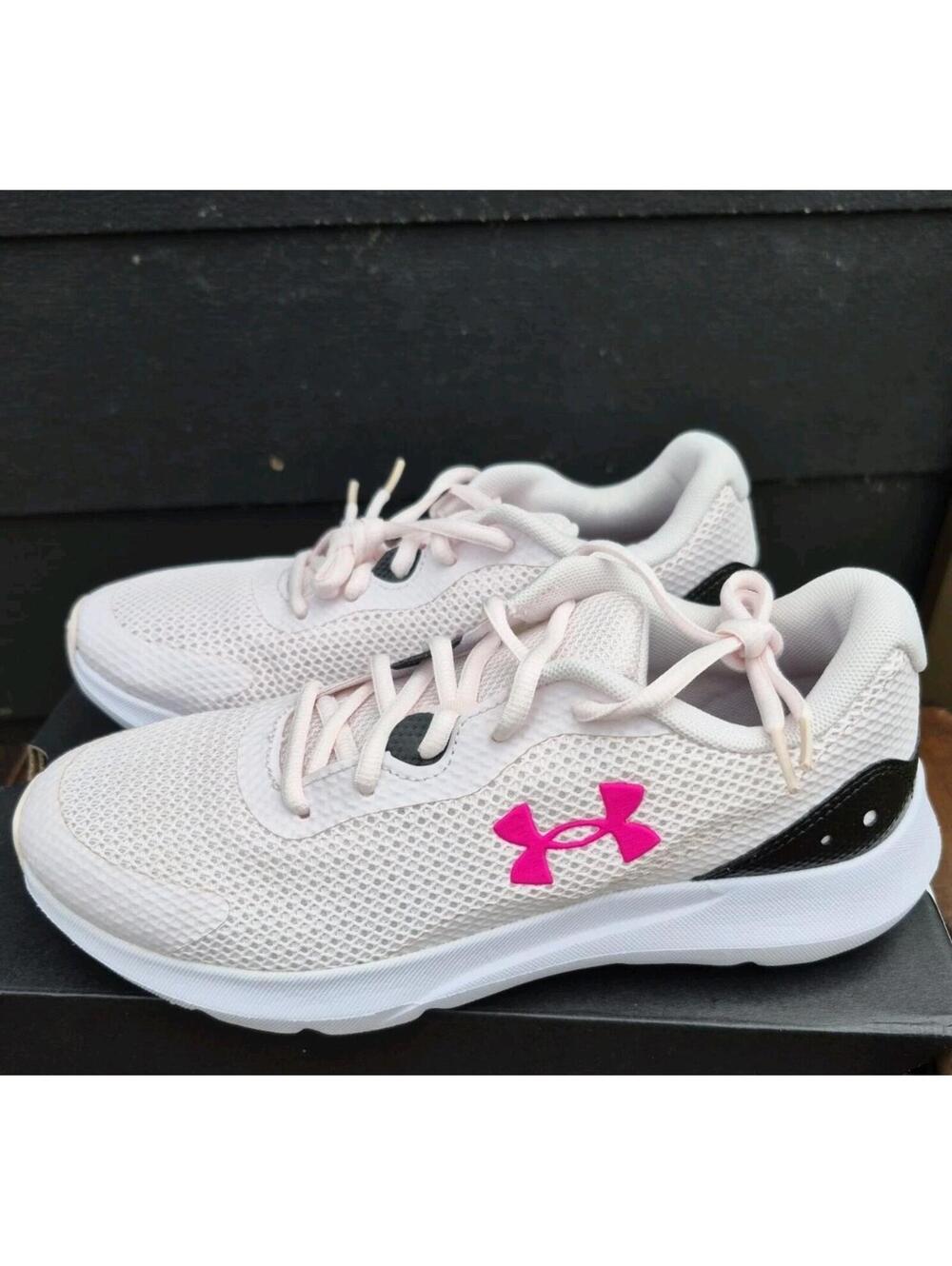 Under Armour GGS Surge 3 Girls Running Shoe Size 7 Pink/White 3025013-601 7Y Big